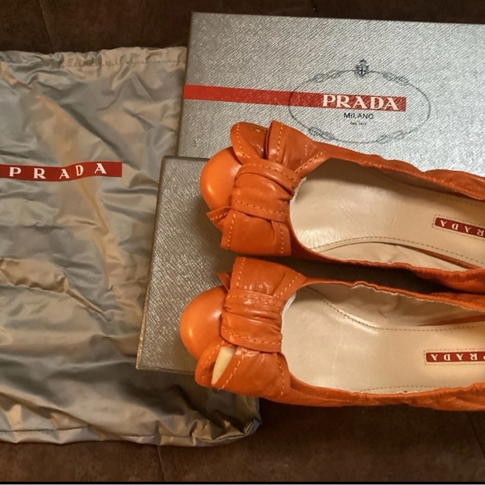 NWT - Prada Orange Leather Bow Ballet Flats